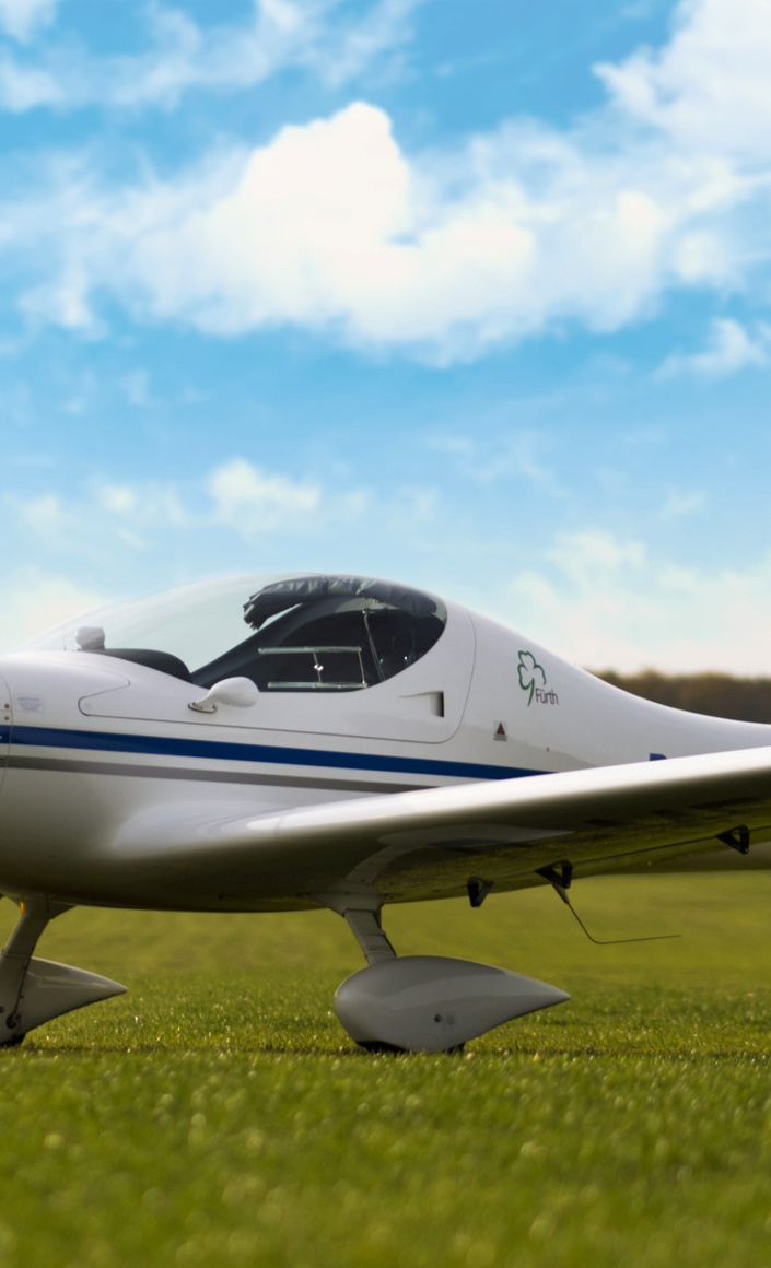 Neues Schleppflugzeug