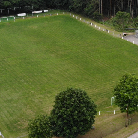 Neuer Rasenmäher für den SV Schollbrunn