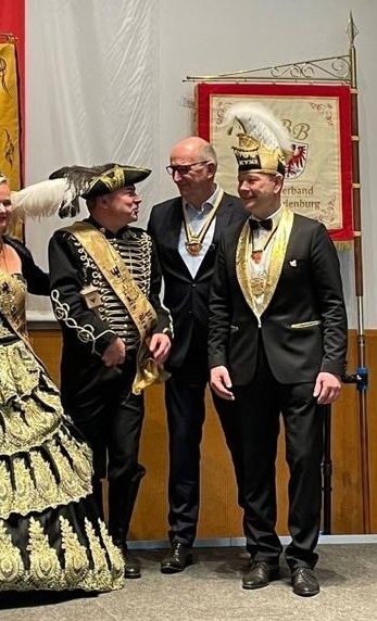 Ausrüstung für die karnevalistische Brauchtumspflege