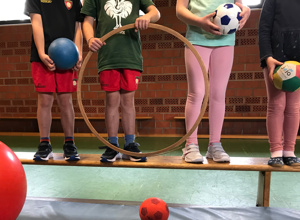 Auf die Plätze, fertig, los! Für neuen Schwung beim Kinderturnen