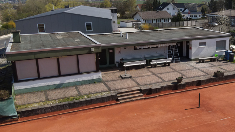 Sanierung der Fenster des tcf Clubheim