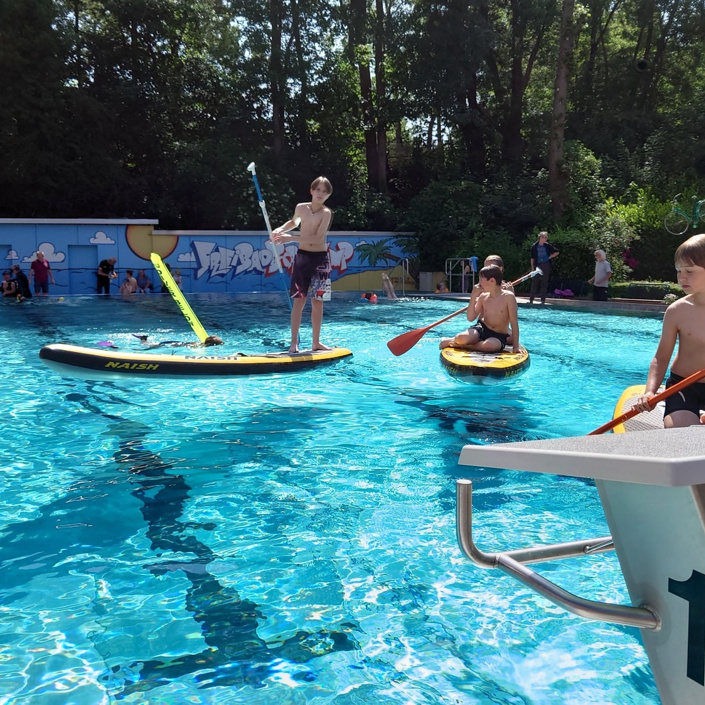 Photovoltaikanlage für wärmeres Wasser  im Freibad Bornekamp, Unna
