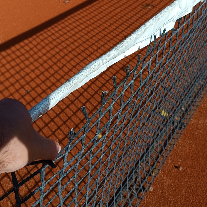 4 neue Tennisnetze für den TC Mietingen
