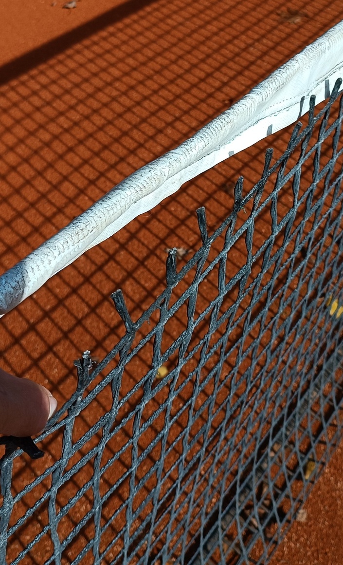 4 neue Tennisnetze für den TC Mietingen