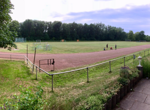 Flutlichtanlage für den Fußballplatz