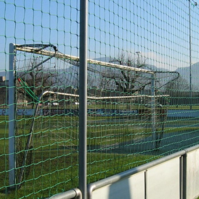 Neuanschaffung von Ballfangnetzen