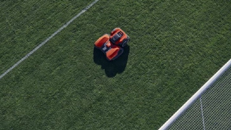 Mähroboter für den SV Neckargerach
