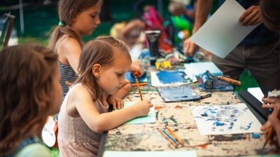 Kinder-Kreativ-Club und Eltern+Kind Café