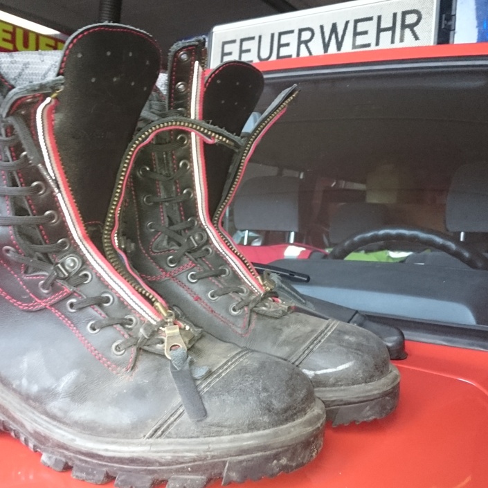 Retter mit trockenen Füßen - Schuhtrockner für die Feuerwehr