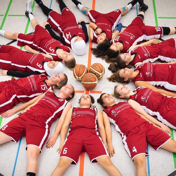 Neue Ausrüstung für die Damen