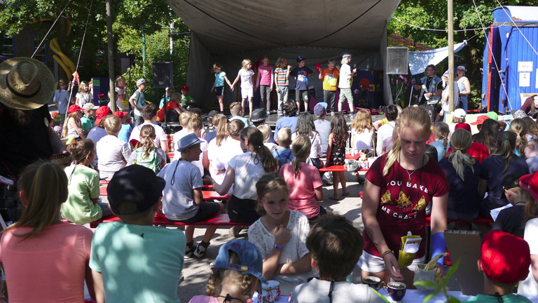 Mini-Gärten für die Kinderstadt Sprottenhausen