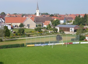 Rasenmäher für den FC Hopferstadt