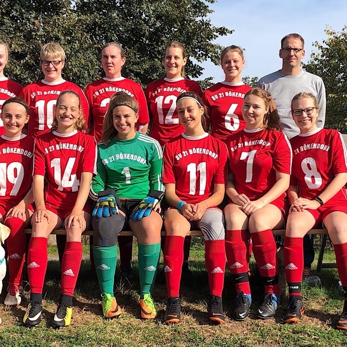 Trainingsanzüge SV Bökendorf 2. Damen & D-Mädchen