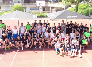 Video - Basketballkörbe für den Freiplatz