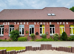 Klettergerüst der Grundschule Ofen