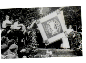 Unser Fahnenband von 1953 braucht Euch