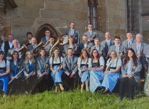 Neue Uniformen für die Blaskapelle Mürsbach