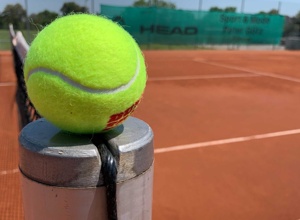 Finanzierung Ball-und Hallenkosten Training Kinder und Winterrunde