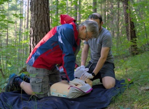 Besser üben, effektiver helfen: Reanimationspuppe für die Bergwacht