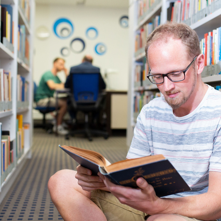 Kommentarreihen in der Bibliothek des BSK komplettieren