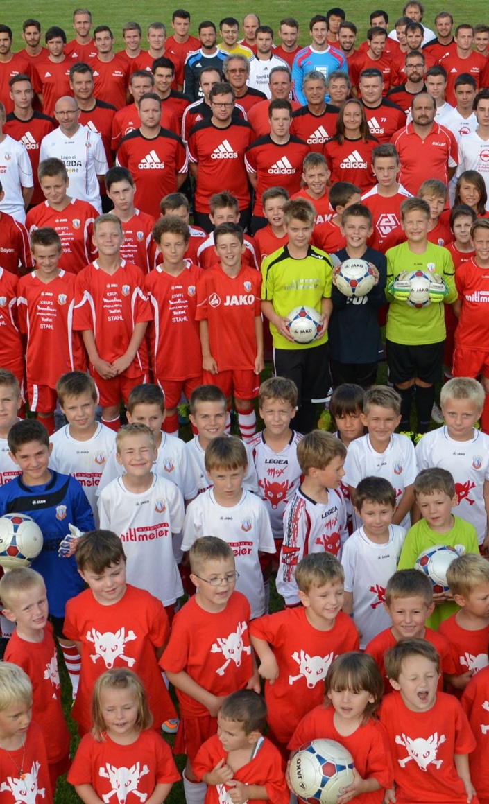 Vereinsausstattung für die Jugend- und Herrenmannschaften