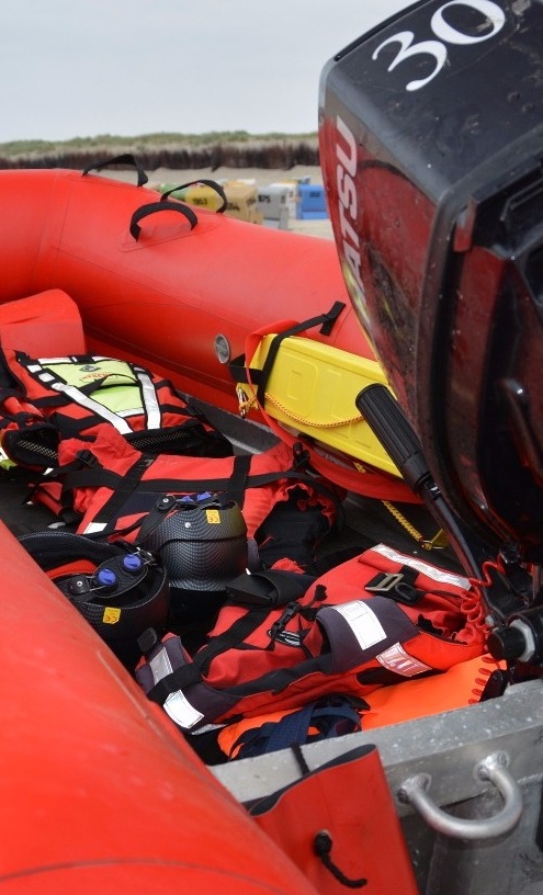 Motorrettungsboot & Strömungsretter (DLRG Landau)