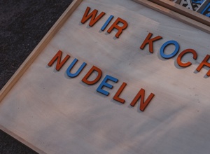 Lern-Lastenrad mit Materialien für die NaKiBi Kinder