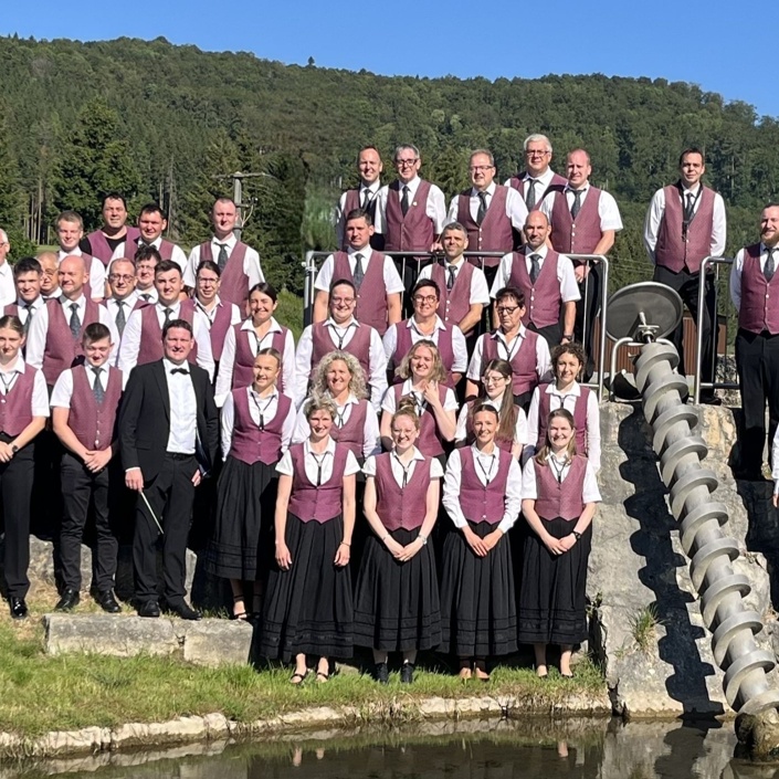 Beschaffung neuer Uniformen für den Musikverein Ringingen e. V.
