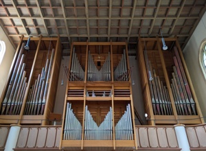 Frischer Orgelklang in der Christuskirche München-Neuhausen!