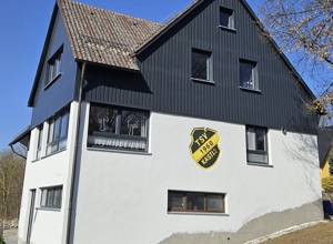 Einrichtung für den sanierten Umkleidetrakt im Sportheim des TSV 1960