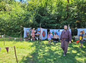 "Ritterliche Muskelmeister: Mittelalter-Feriencamp"