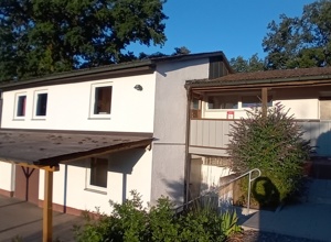 DJK Neuhaus - Renovierung Kabinengebäude + Erneuerung Flutlicht