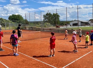 „Top-Training für starke Tennis-Kids"