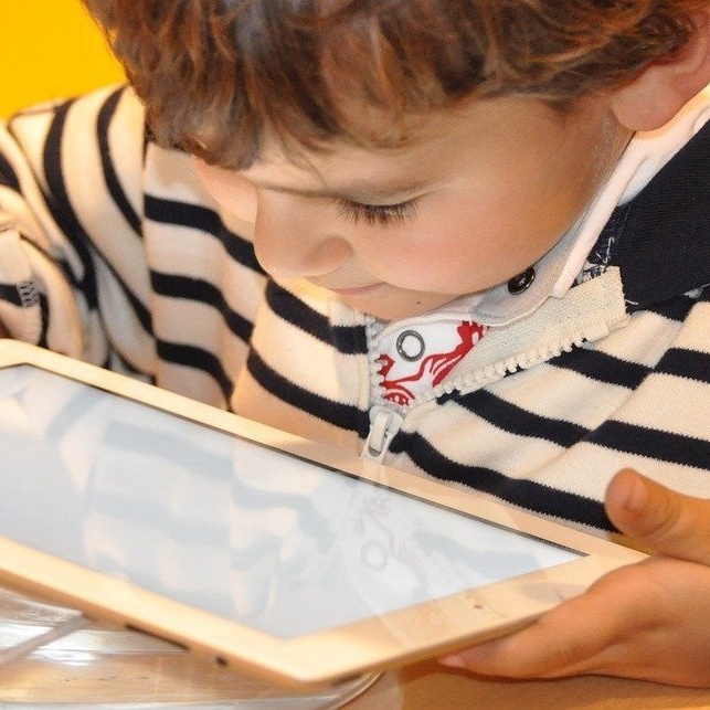 Sprachförderung und Medienkompetenz für Kids