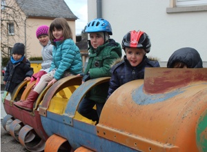 Kindergarten Ebernhahn: Fantasie-Spiel 