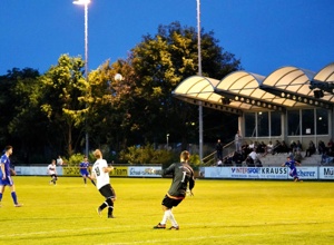 Umrüstung auf LED-Flutlichtanlage im SVR-Stadion