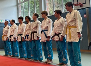 Vereinsjudohosen für den Zusammenhalt