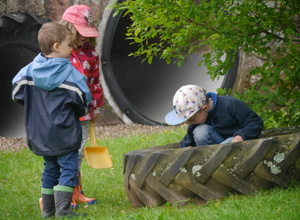 Instandsetzung des Spielhügels auf dem Spielplatz