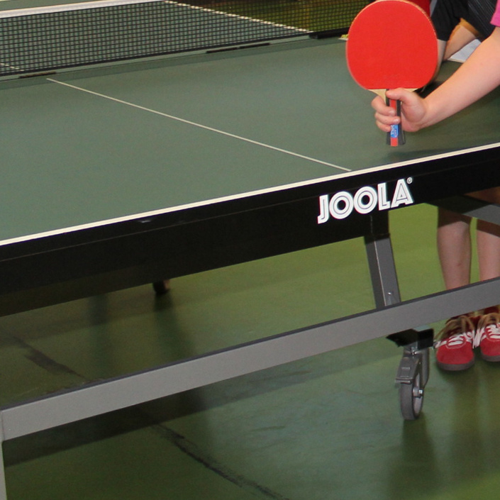 Tischtennis Tische für die TTA SV Ossendorf