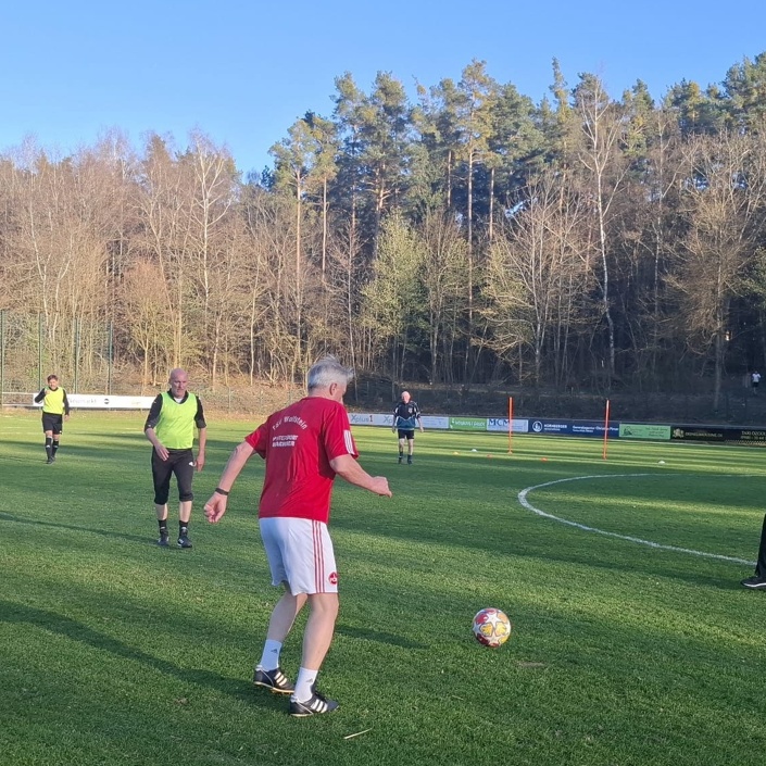 Fußballtore für die Walking-Fußball-Abteilung des TSV Wolfstein 1950