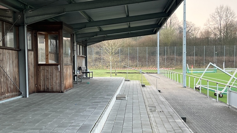 Neue Tribünensitze für das Volksbank-Stadion in Burgsteinfurt