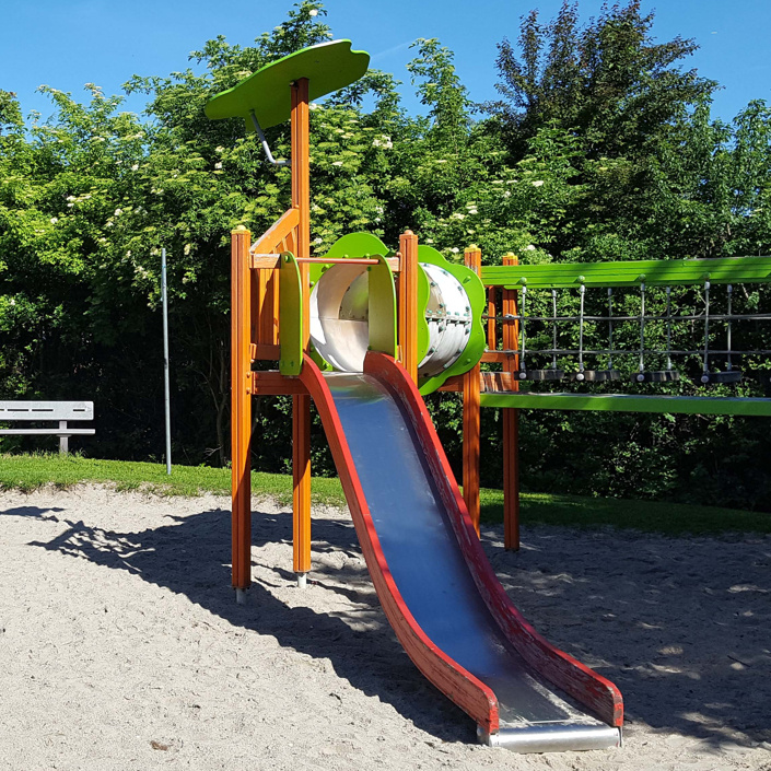 Ein Klettergerüst für den Spielplatz Pusteblume
