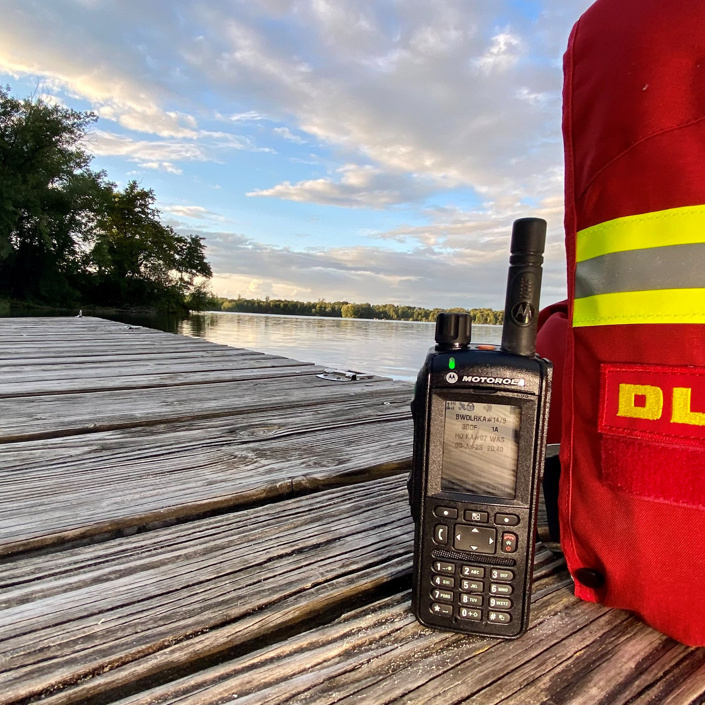Digitales Handfunkgerät für den Wasser-Rettungsdienst