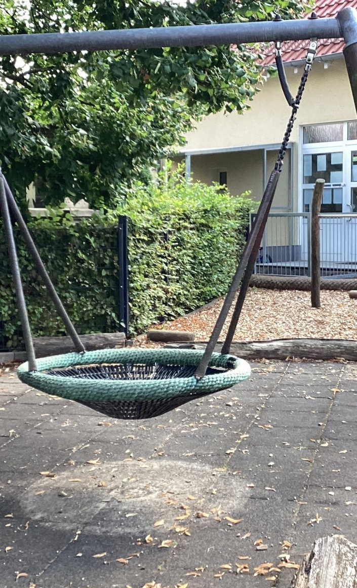 Umbau einer Vogelnestschaukel zu einer Doppelschaukel