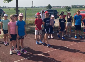 Trikots und Wettkampfkleidung für die Leichtathleten