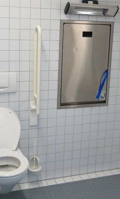 Werntalhalle Thüngen - behindertengerechtes WC