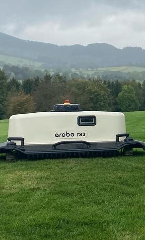 Anschaffung von drei Mährobotern