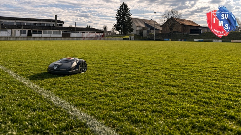 Mähroboter für den SV Muttensweiler