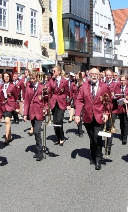 Westen für den Musikverein Lutten