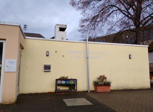 Ein Holzpferd für unser Außengelände